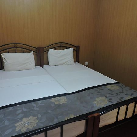 Charlton Kandy City Rest Cameră foto