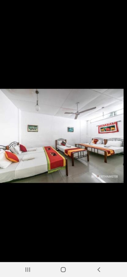 Charlton Kandy City Rest Cameră foto