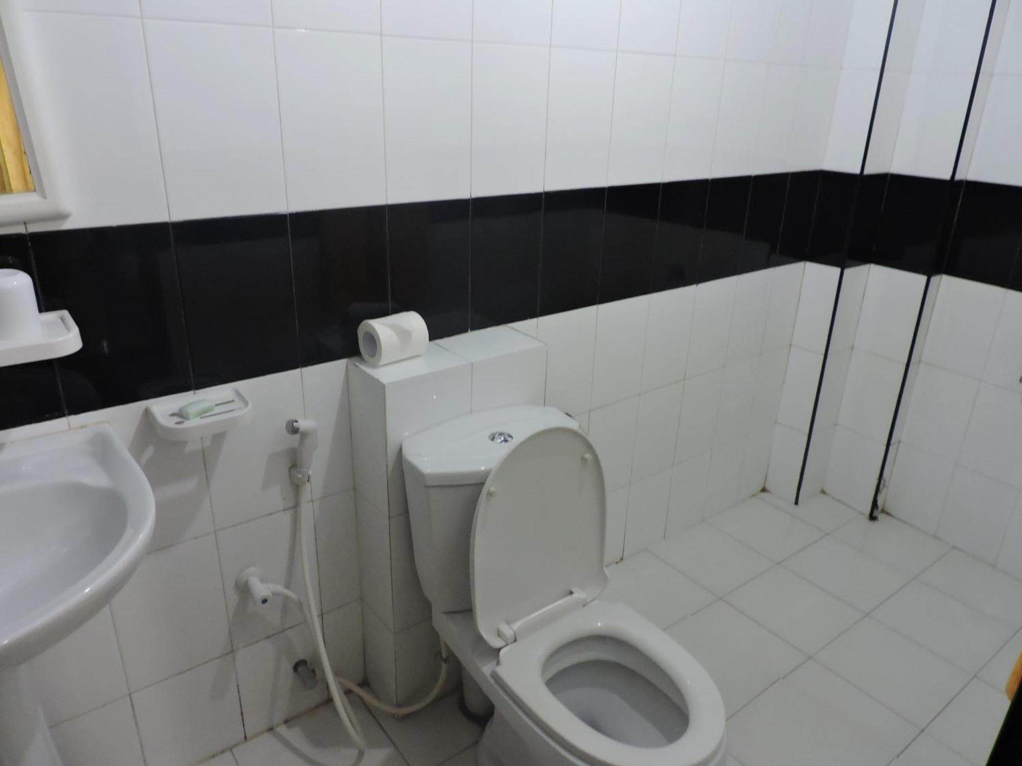 Charlton Kandy City Rest Cameră foto